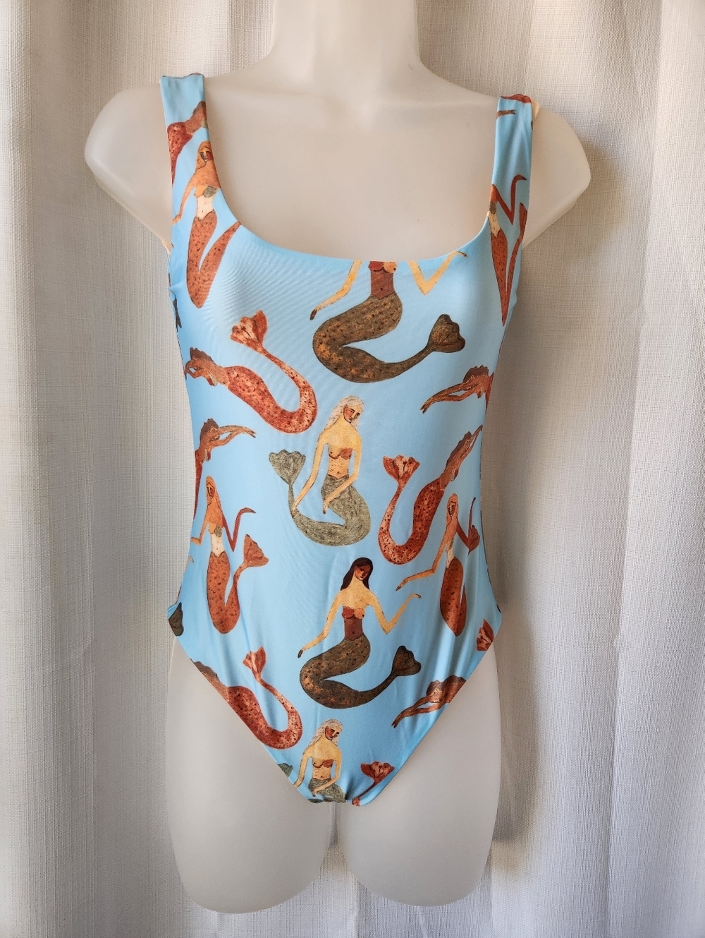 Cleonie Light Blue Open Back Mermaid Print One-Piece Swimsuit Size XS